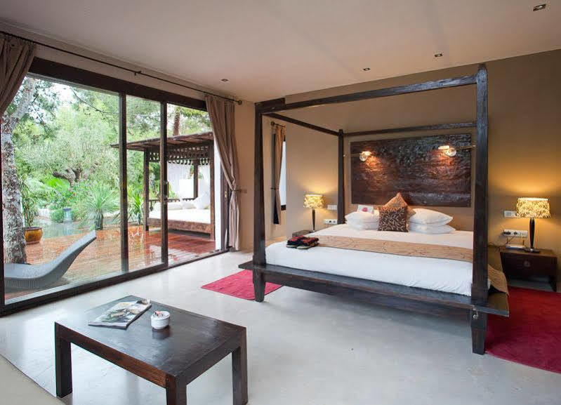 Agroturismo Atzaro Santa Eularia des Riu Exterior photo