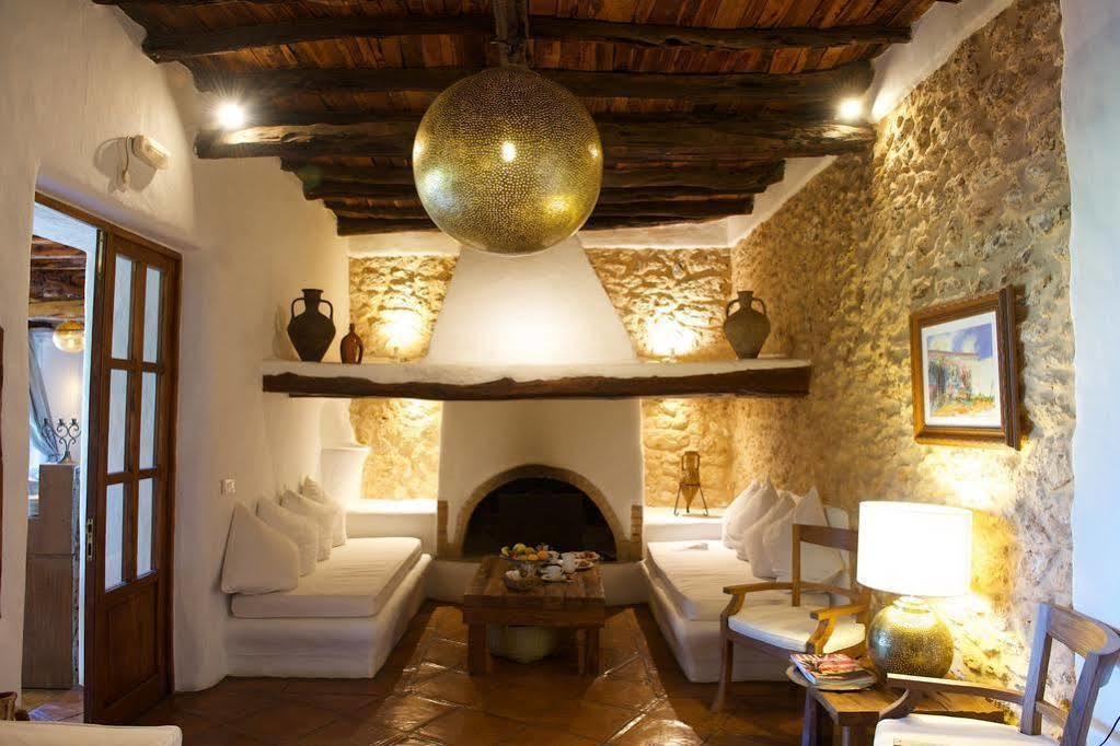 Agroturismo Atzaro Santa Eularia des Riu Exterior photo