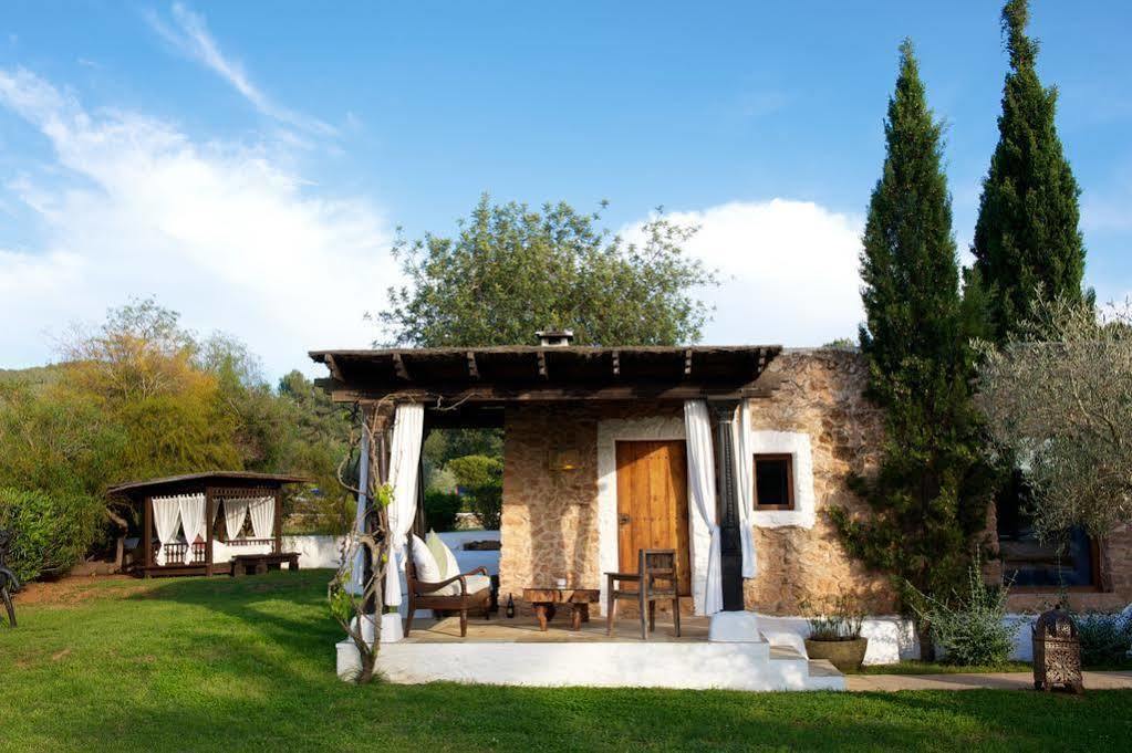 Agroturismo Atzaro Santa Eularia des Riu Exterior photo