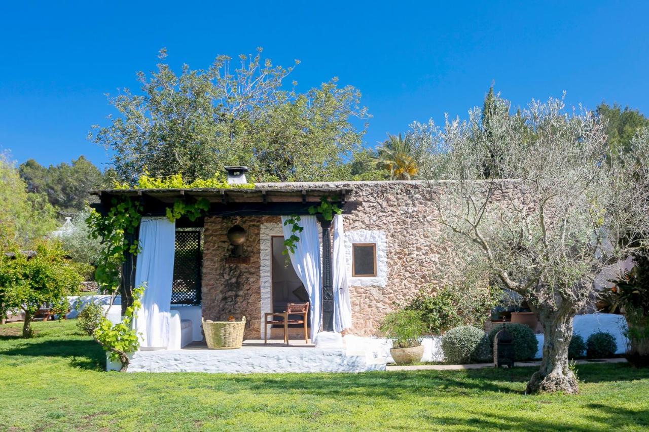Agroturismo Atzaro Santa Eularia des Riu Exterior photo