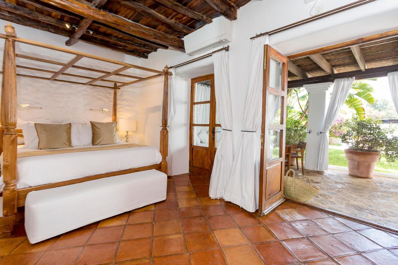 Agroturismo Atzaro Santa Eularia des Riu Exterior photo
